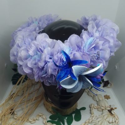 Couronne de fleur Tahiti bleue avec tipanie bleu et lys élancés bleus