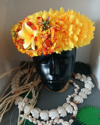 couronne de fleurs Tahiti jaune bouquet orangé et tipanie jaune by Vaite.e.Tiare créations