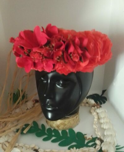 couronne de tête mariage tahitien rouge avec frangipanier et gypsophile rouges by Vaite e Tiare créations