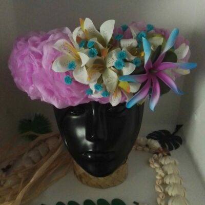 Couronne de fleur mauve, maxi tiare bleue et violette  avec mini lys blancs