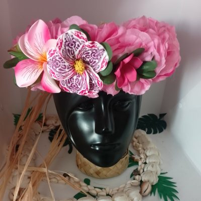 Couronne de fleur rose grand tipanie rainuré hibiscus tatoué mini tipanie