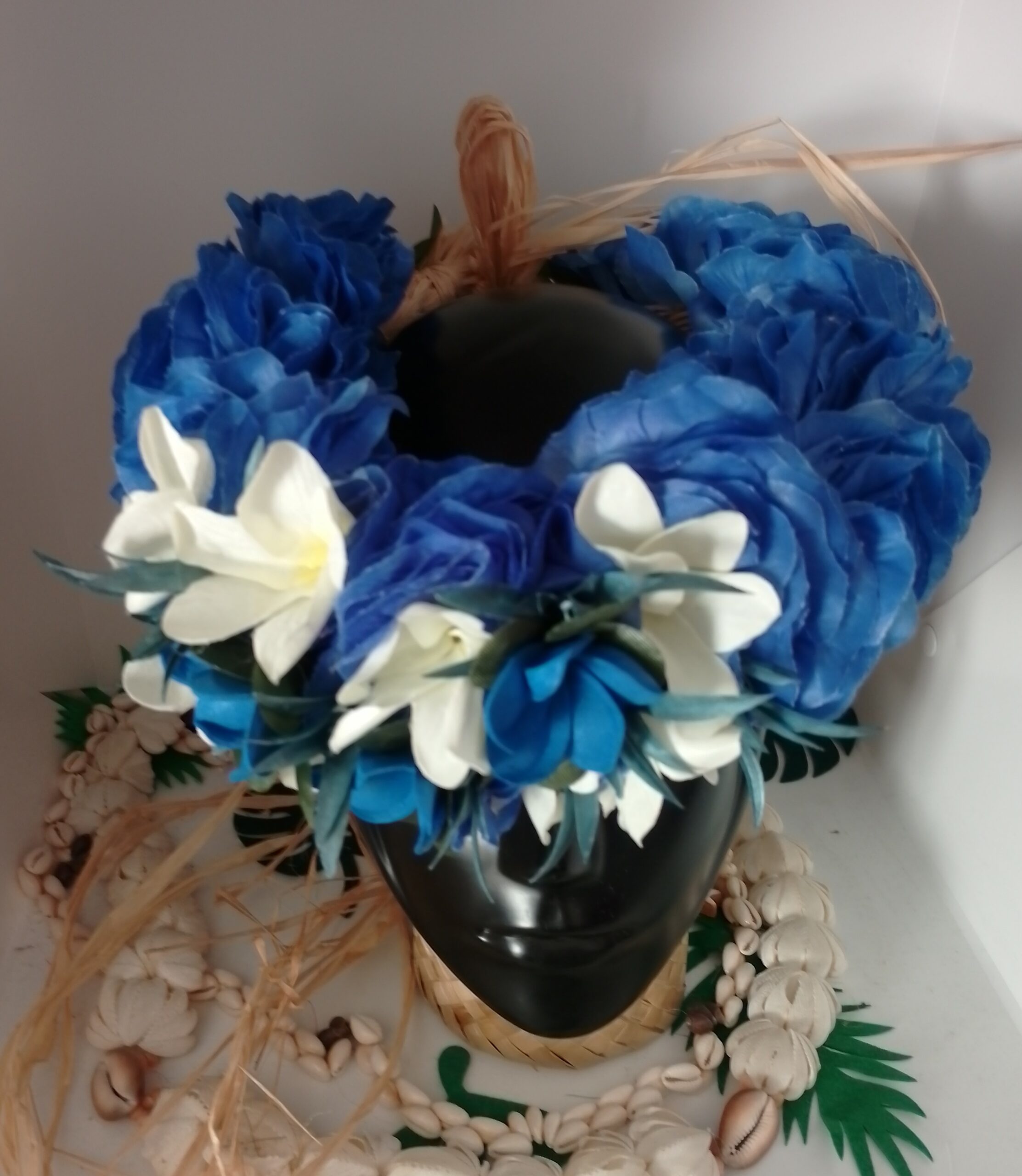 couronne de tête bleue marin frangipaniers bleus et blancs by Vaite.e.Tiare créations