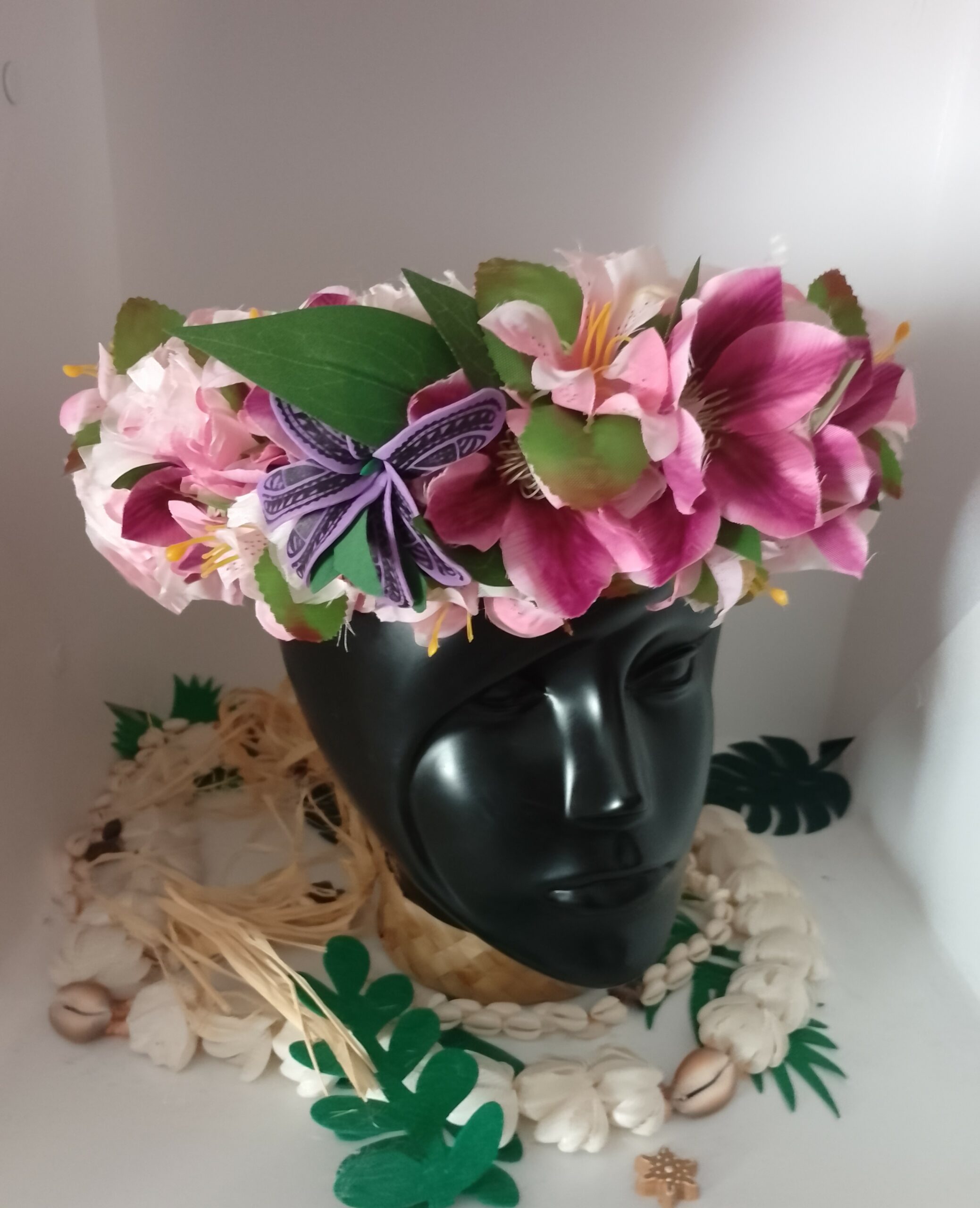 couronne fleurs tahitivrose clématite violines mini lys roses et tiare tatouée violette by Vaite.e.Tiare créations