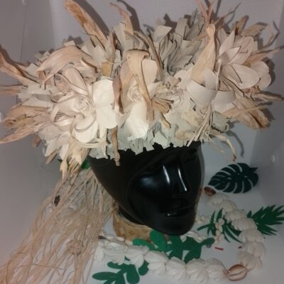 couronne bolduc et fibre végétale fleurs en pandanus