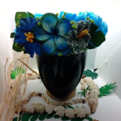 Couronne de fleur bleue maxi tipanie et deux hibiscus