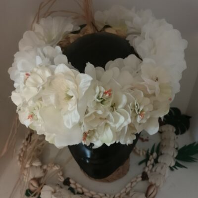couronne de fleur blanche mariée multi boutons