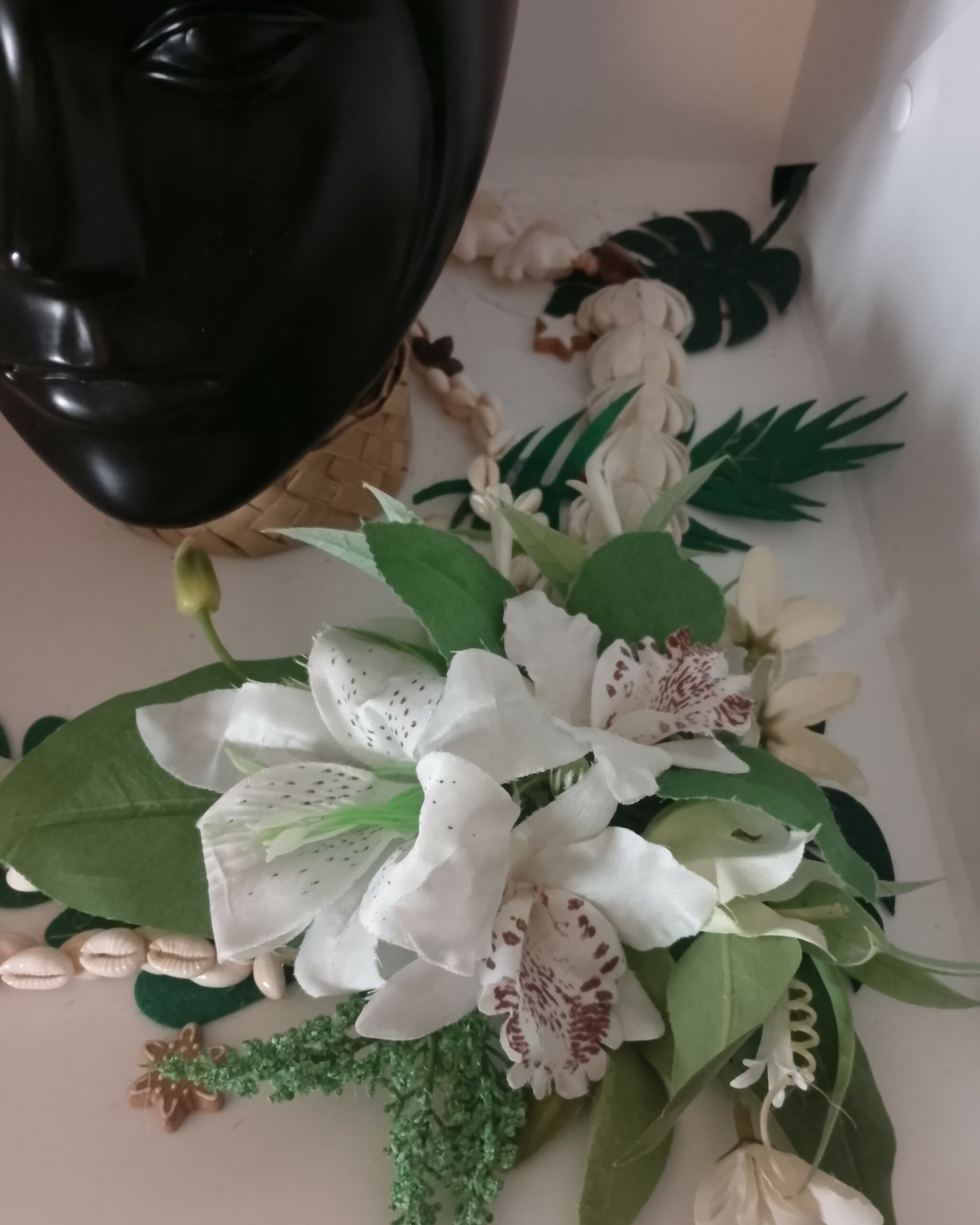 Po'ara XXL pince à cheveux cérémonie grand lys deux orchidées by Vaite.e.Tiare créations