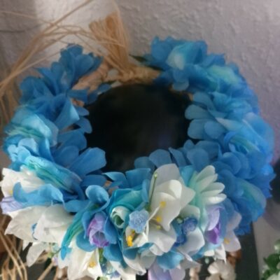 Couronne de fleur Tahiti bleue avec bougainvilliers blancs