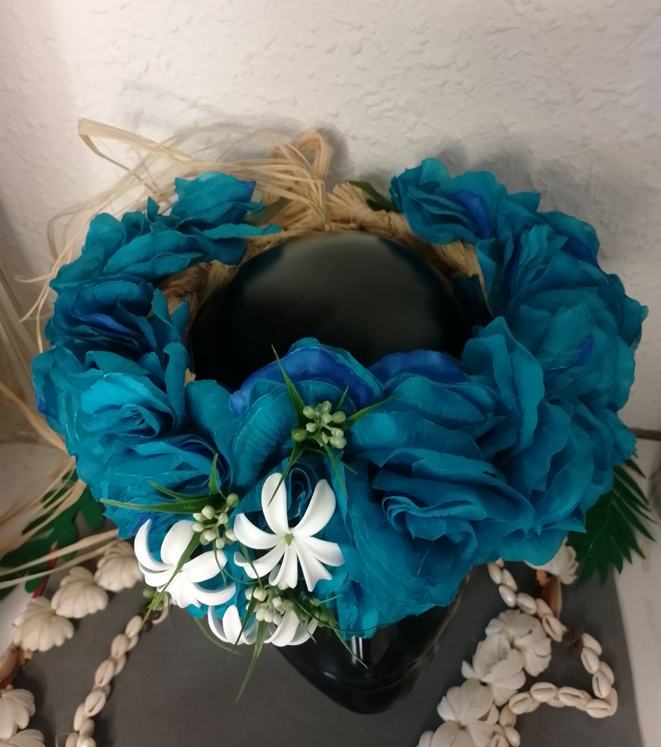 couronne de tiare Tahiti bleu océan avec trois mini tiare by Vaite.e.Tiare créations