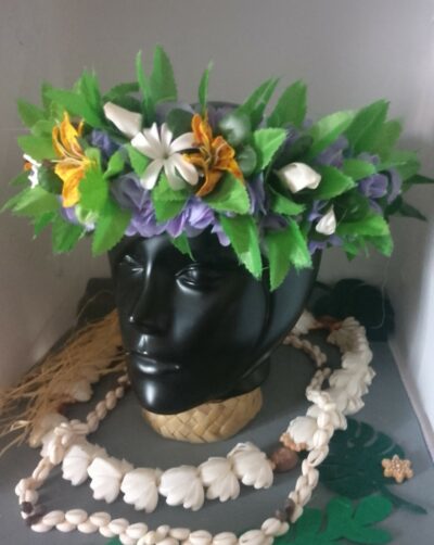 couronne toutes fleurs Tahiti effet végétal bouquet de mini lys tigré boutons de tiare et mini tiare by Vaite.e.Tiare créations