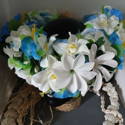 Couronne toutes fleurs bleue tiare fleur et bouton orchidée hibiscus 