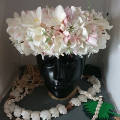 Couronne toutes fleurs Tahiti rose lys et tipanie blanc milky