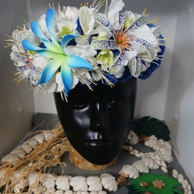 Couronne de fleur Tahiti  bleue  trois tiare et flamboyant