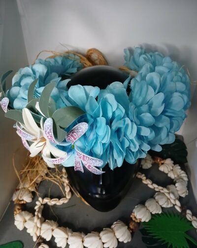 Couronne de tiare Tahiti bleu lagon bouquet tiare variée by Vaite.e.Tiare créations