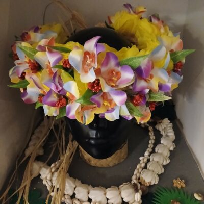 Couronne de fleurs Tahiti jaune floraison d’orchidées arc en ciel