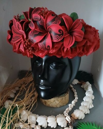 couronne de fleurs Tahiti rouge cinq tipanie et tiare tatouées by Vaite.e.Tiare créations