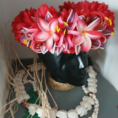 couronne de fleurs Tahiti rouge deux tipanie et grand lys