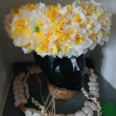 Couronne toutes fleurs Tahiti jaune bougainvillier blanc