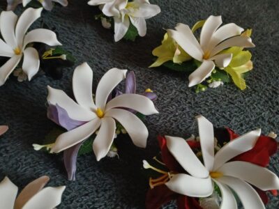 Po'ara moyen tiare Tahiti lys 3 Vaite.e.Tiare