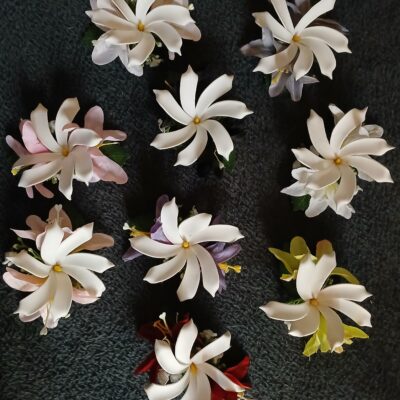 Po’ara, pince à cheveux,  modèle moyen tiare Tahiti lys