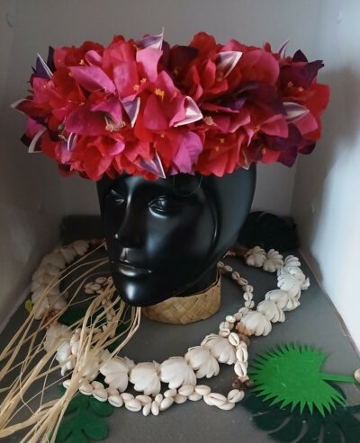 couronne toutes fleurs Tahiti bougainvilliers rouge fushcia prune rose by Vaite.e.Tiare créations