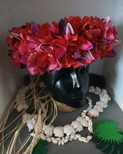 couronne toutes fleurs Tahiti bougainvilliers rouge fushcia prune rose by Vaite.e.Tiare créations