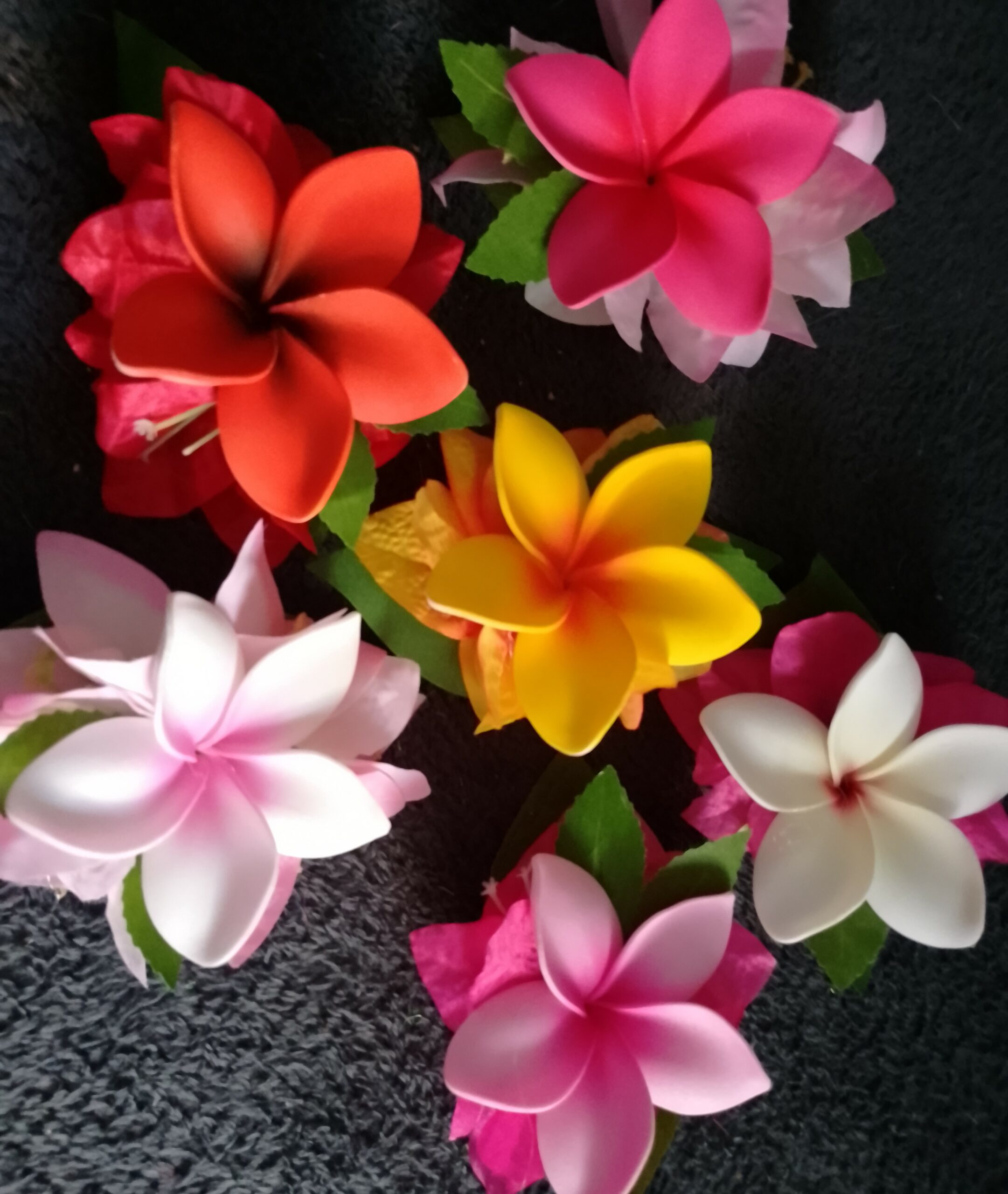 Collection-de-Poara-tipanie-et-brins-de-bougainvilliers-by-Vaite.e.Tiare-creations