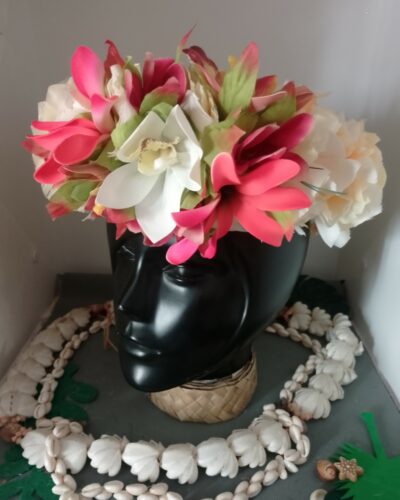 Couronne de fleurs Tahiti champagne maxi tiare et orchidées by Vaite.e.Tiare créations