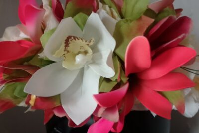 Couronne de fleurs Tahiti champagne maxi tiare et orchidées by Vaite.e.Tiare créations