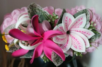 Couronne de tiare Tahiti rose pâle lys élancé maxi tiare tiare tatouée