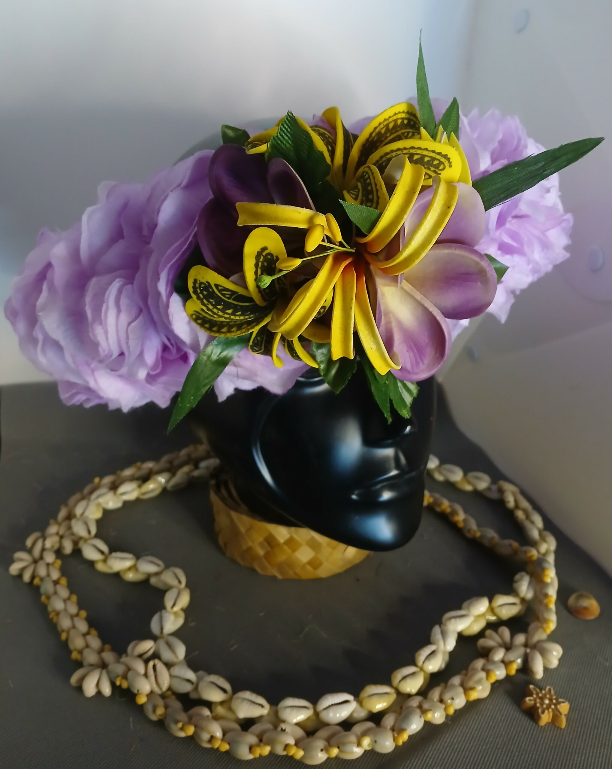 Couronne fleur Tahiti mauve deux tiare tatouée deux tipanie un grand lys élancé Vaite.e.Tiare créations