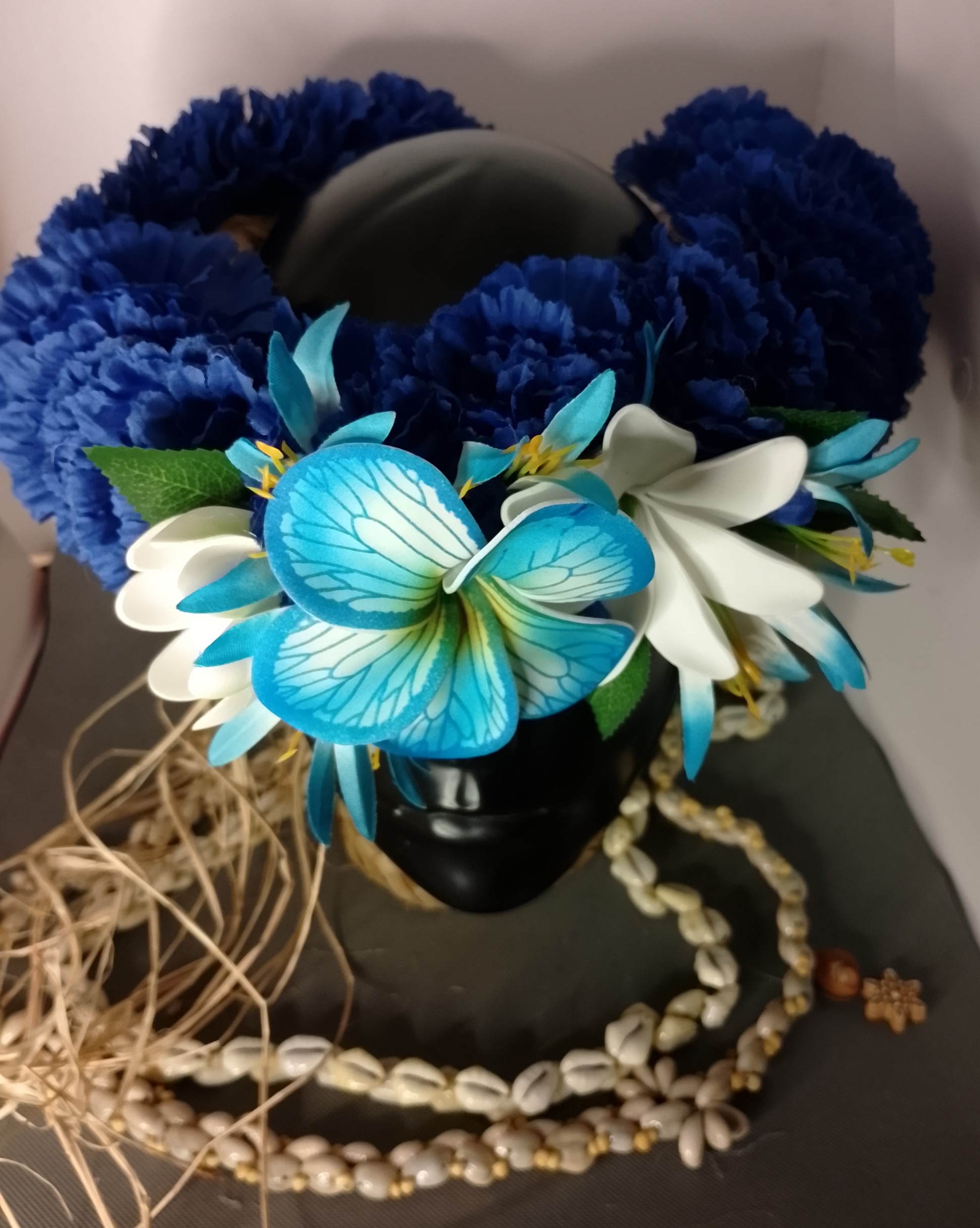 Couronne fleur Tahiti bleu marin tipanie décor aile de papillon deux tiare différentes Vaite.e.Tiare créations