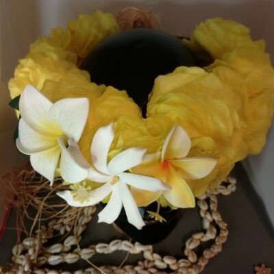 Couronne fleur Tahiti jaune tiare et deux tipanie différents