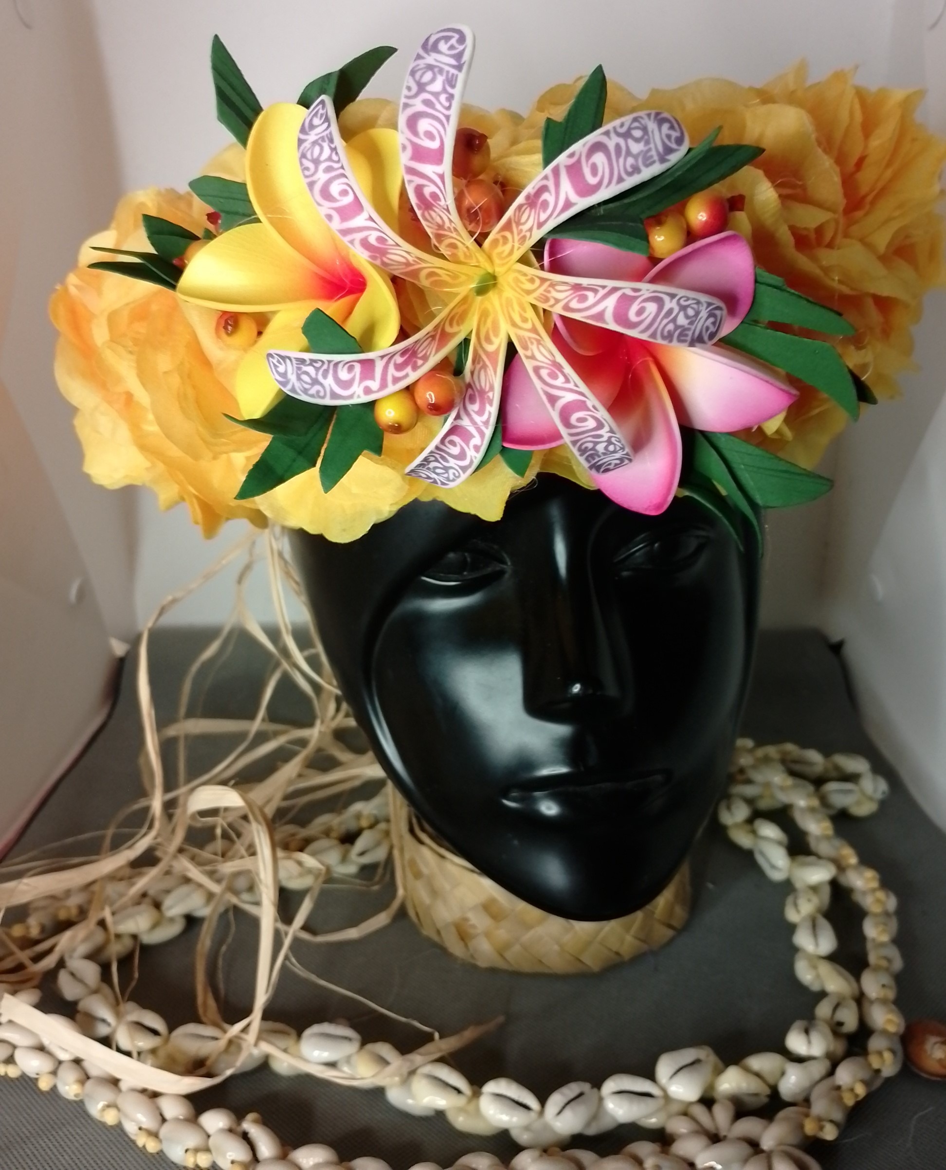 Couronne fleur Tahiti jaune tiare tatouée deux tipanie différents Vaite.e.Tiare créations