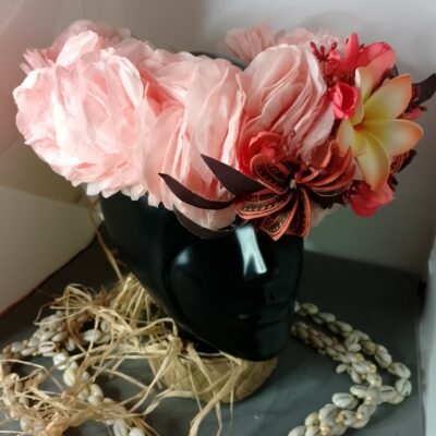 Couronne fleurs Tahiti orangée tiare tatouées tipanie bords oranges
