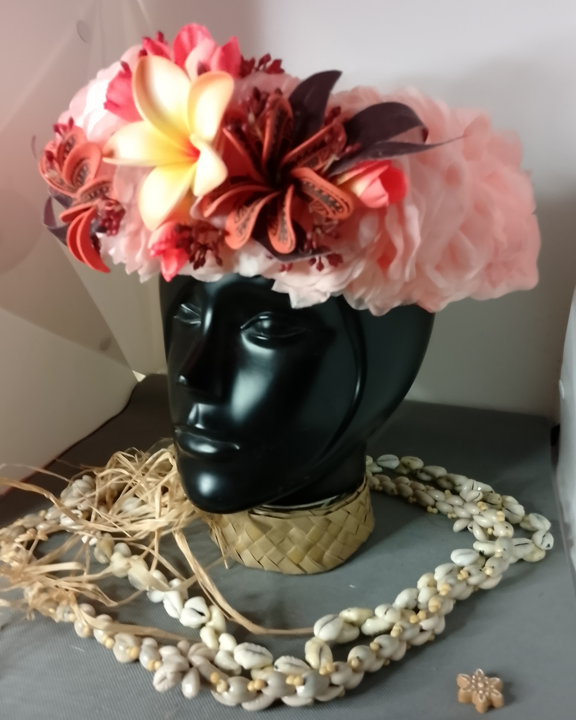 Couronne fleurs Tahiti orangée tiare tatouées tipanie bords oranges Vaite.e.Tiare créations