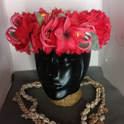 Couronne fleur Tahiti rouge deux tipanie rouges trois grands lys élancés