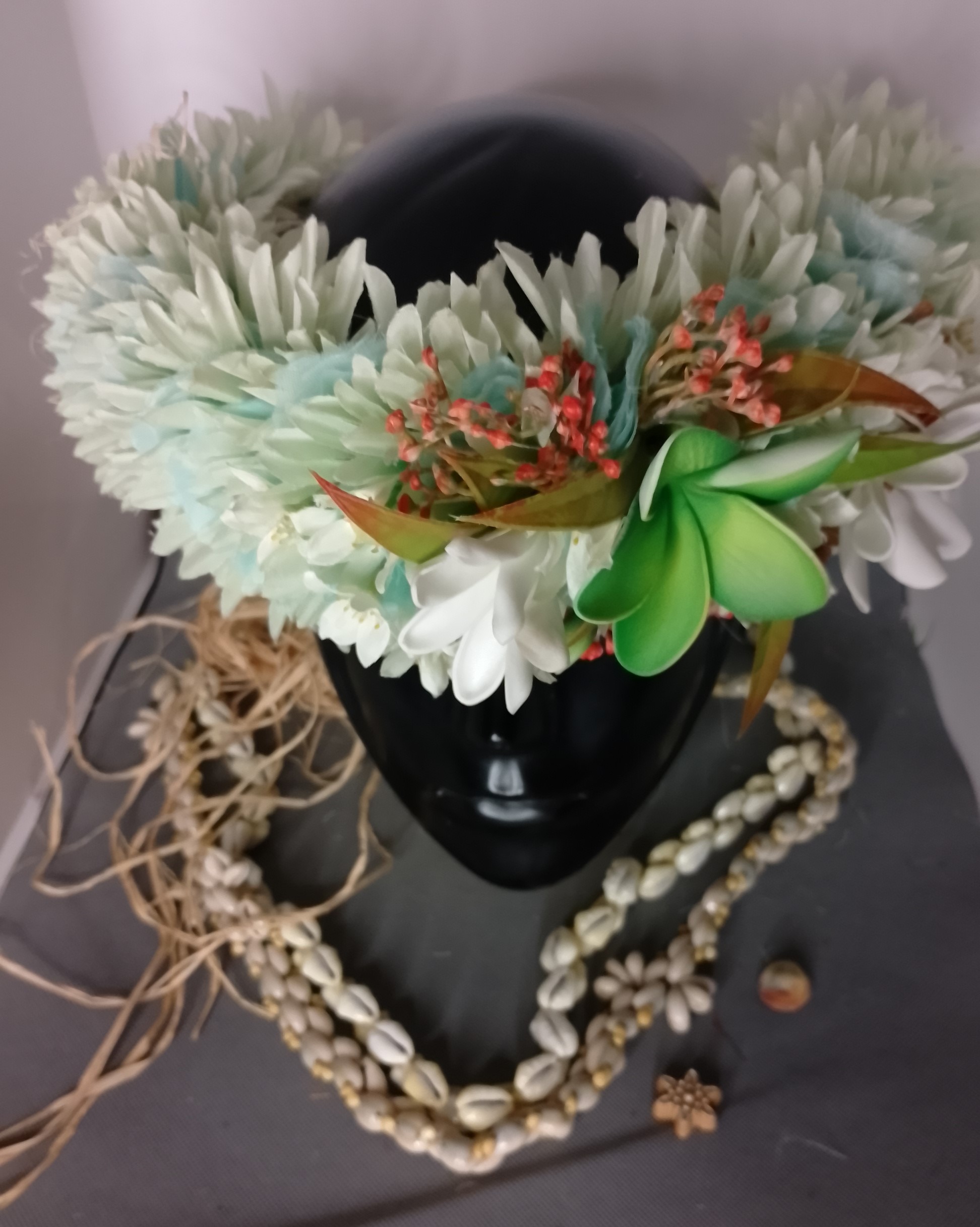 Couronne fleur Tahiti vert d'eau tipanie vert deux tiare Vaite.e.Tiare créations