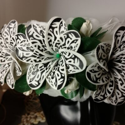 Couronne tiare Tahiti blanche trois tiare tatouées 