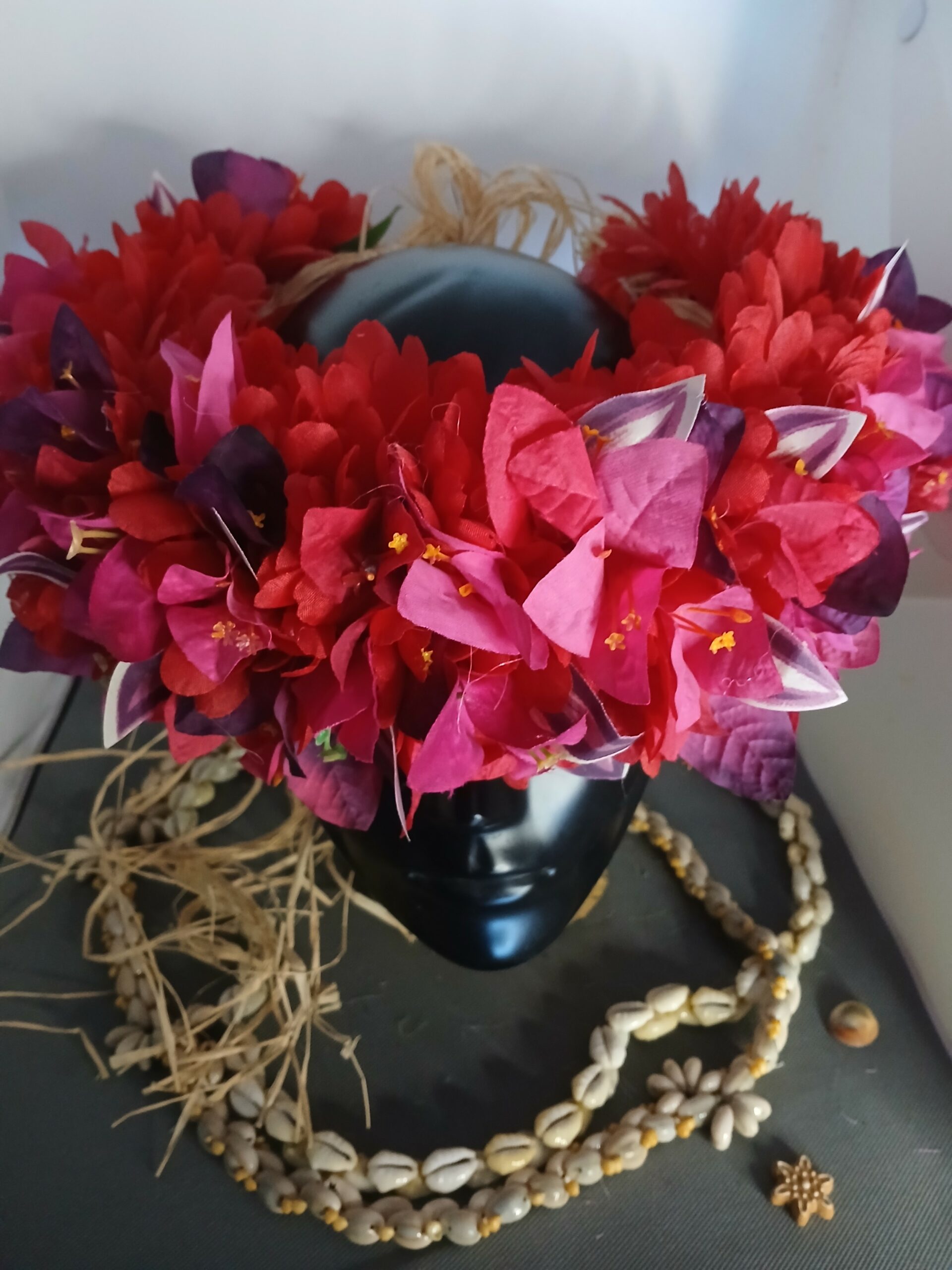 Couronne toute fleur Tahiti rouge fuchsia violine et rouge Vaite.e.Tiare créations