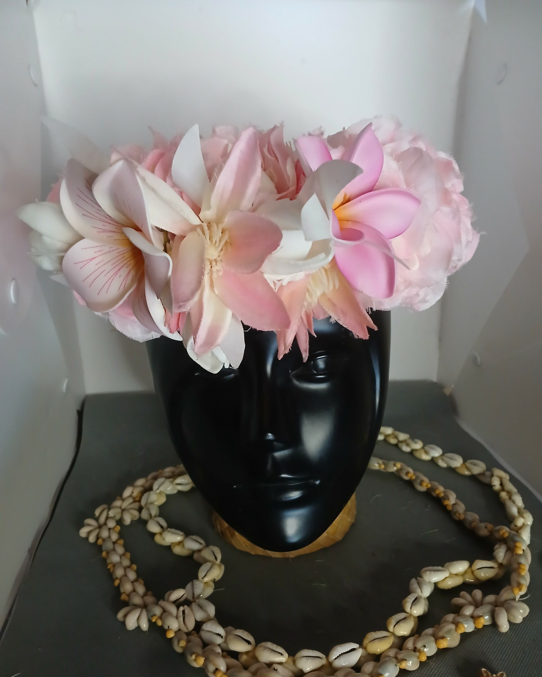 Couronne toute fleur rose grand tipanie rainuré bouton de tiare tipanie Vaite.e.Tiare créations