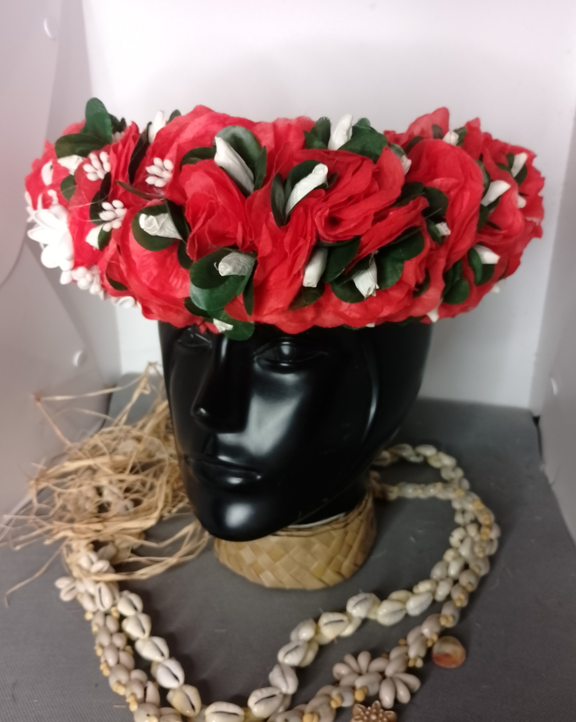 Couronne toute fleur Tahiti rouge corolle de tiare Tahiti trois mini tiare Vaite.e.Tiare créations