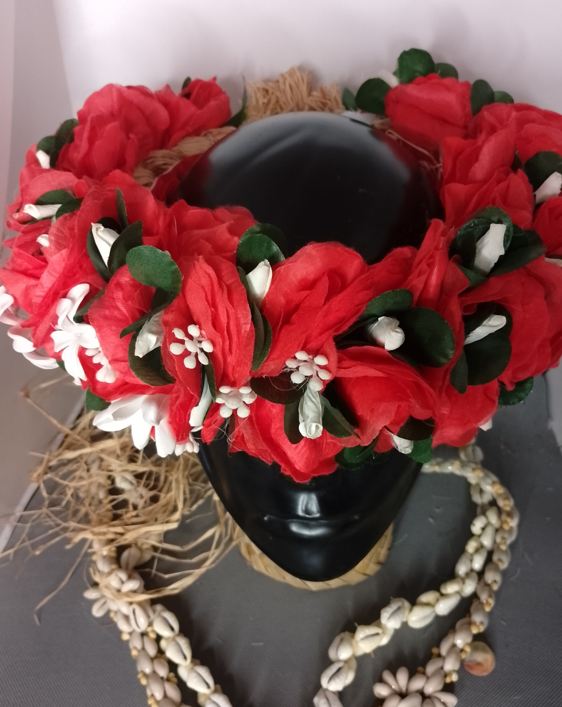 Couronne toute fleur Tahiti rouge corolle de tiare Tahiti trois mini tiare Vaite.e.Tiare créations