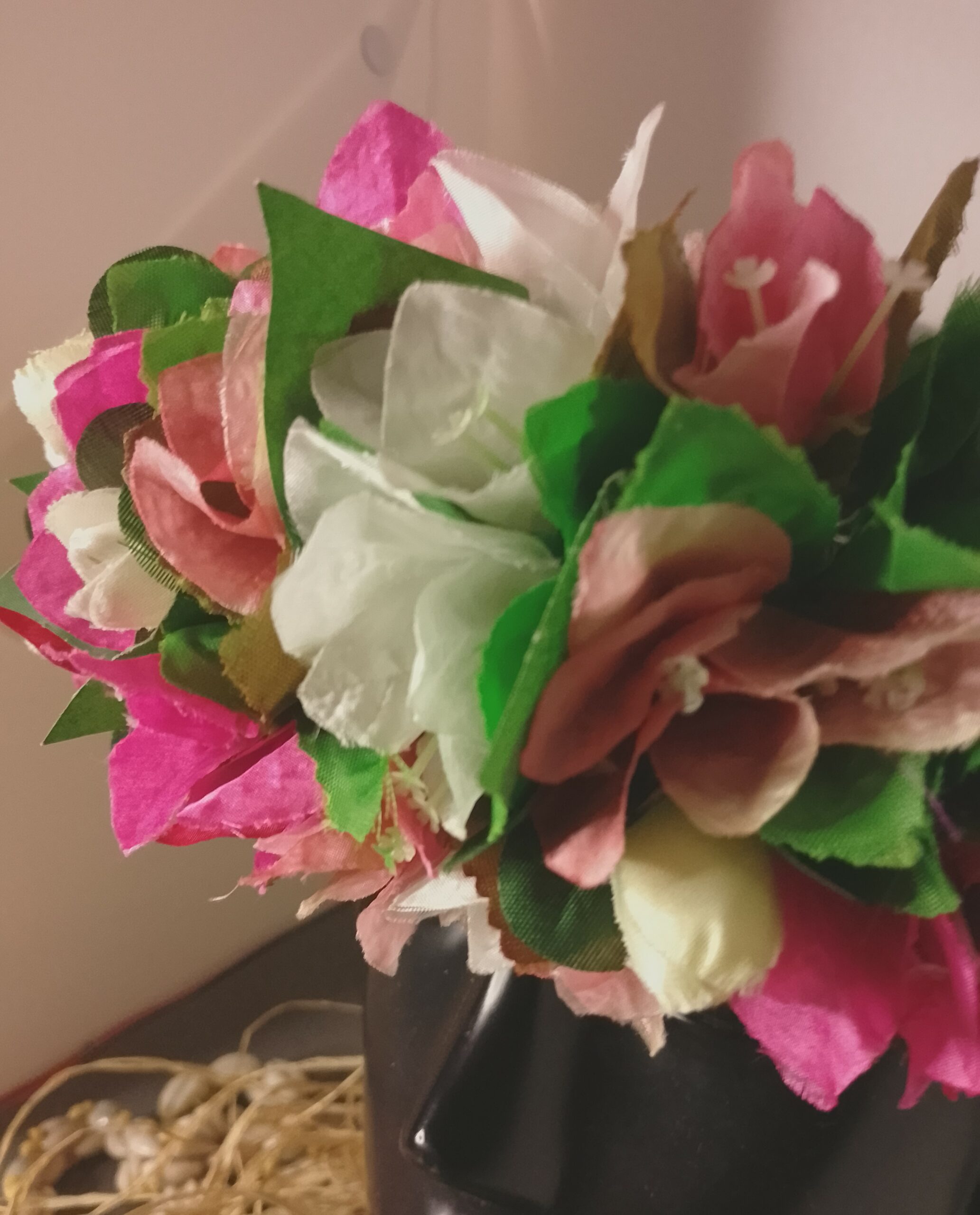 Couronne toutes fleurs Tahiti 4 couleurs bougainvilliers boutons et feuillages Vaite.e.Tiare créations