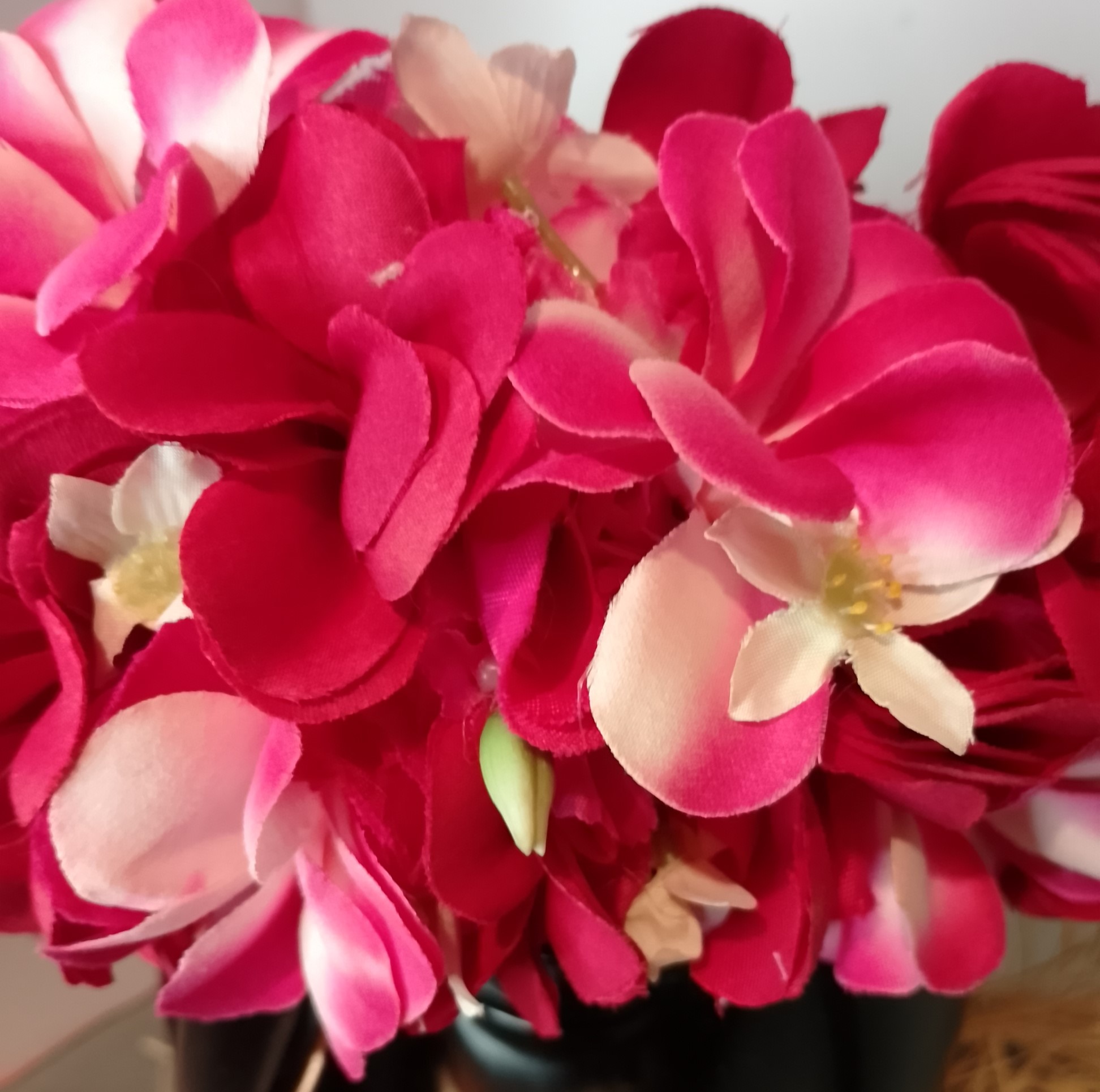 Couronne toute fleur fuchsia tipanie rouge et fuchsia Vaite.e.Tiare créations