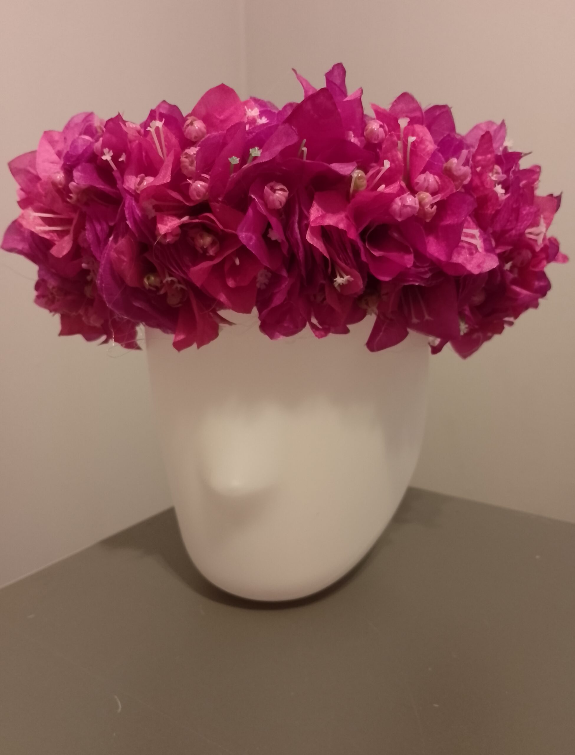 Fine couronne de fleurs Tahiti violette trois tons de bougainvilliers assortis Vaite.e.Tiare créations