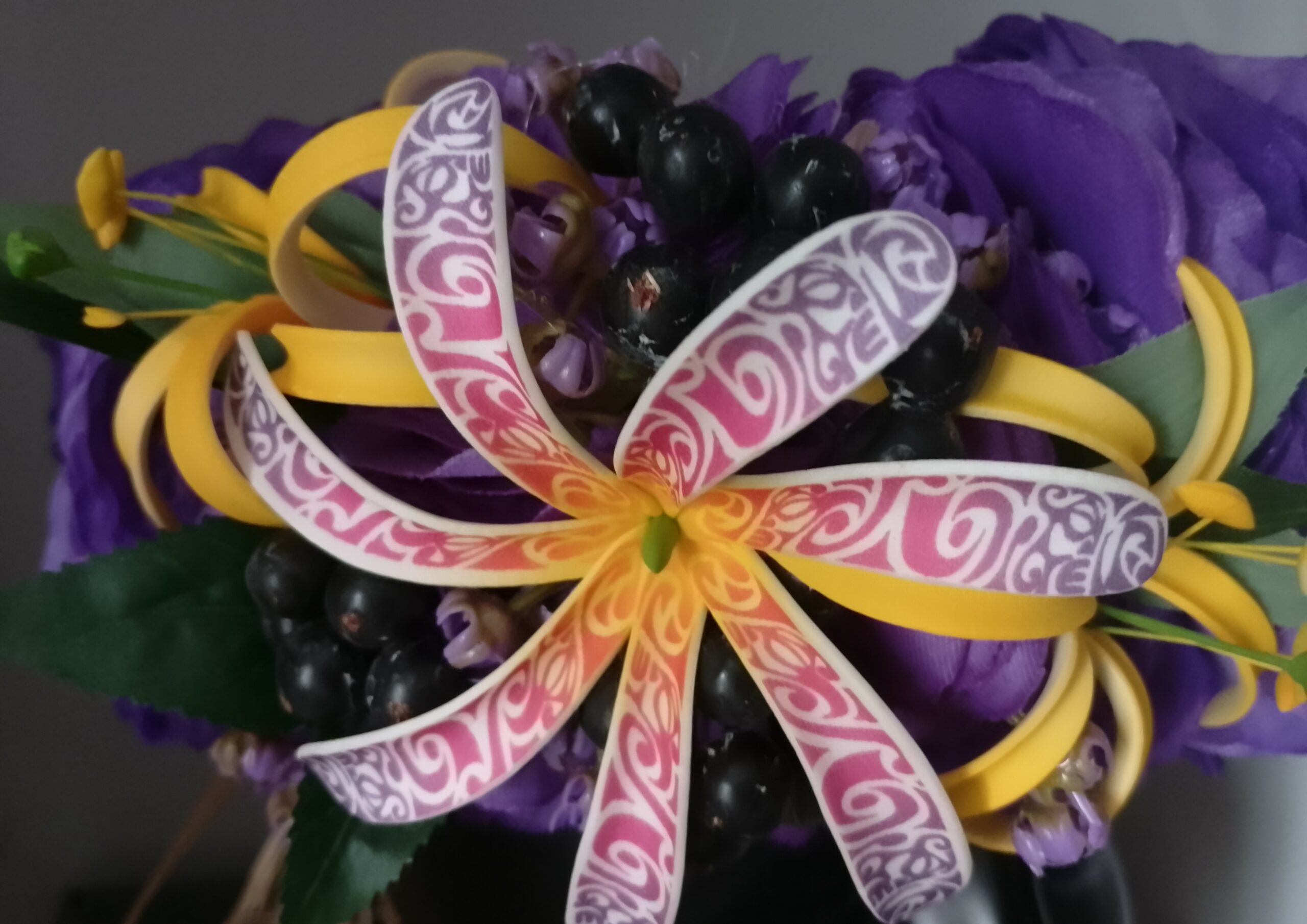 Couronne fleur Tahiti violette tiare tatouée et grand lys élancés Vaite.e.Tiare créations