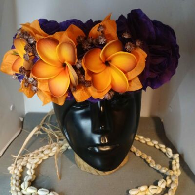 Couronne de fleurs Tahiti violette trois tipanie oranges