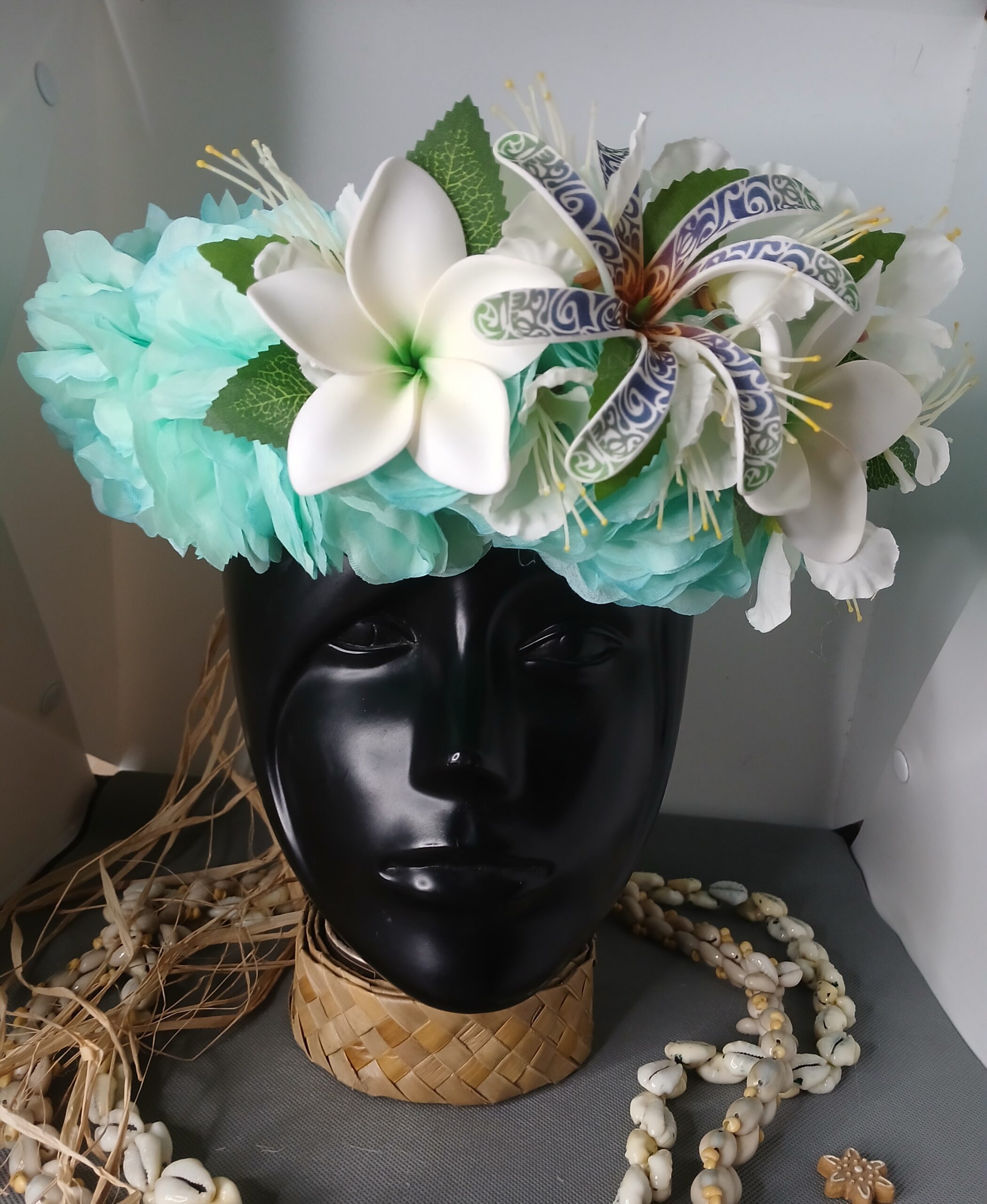Couronne fleur Tahiti bleu lagon tiare tatouée deux tipanie Vaite.e.Tiare créations