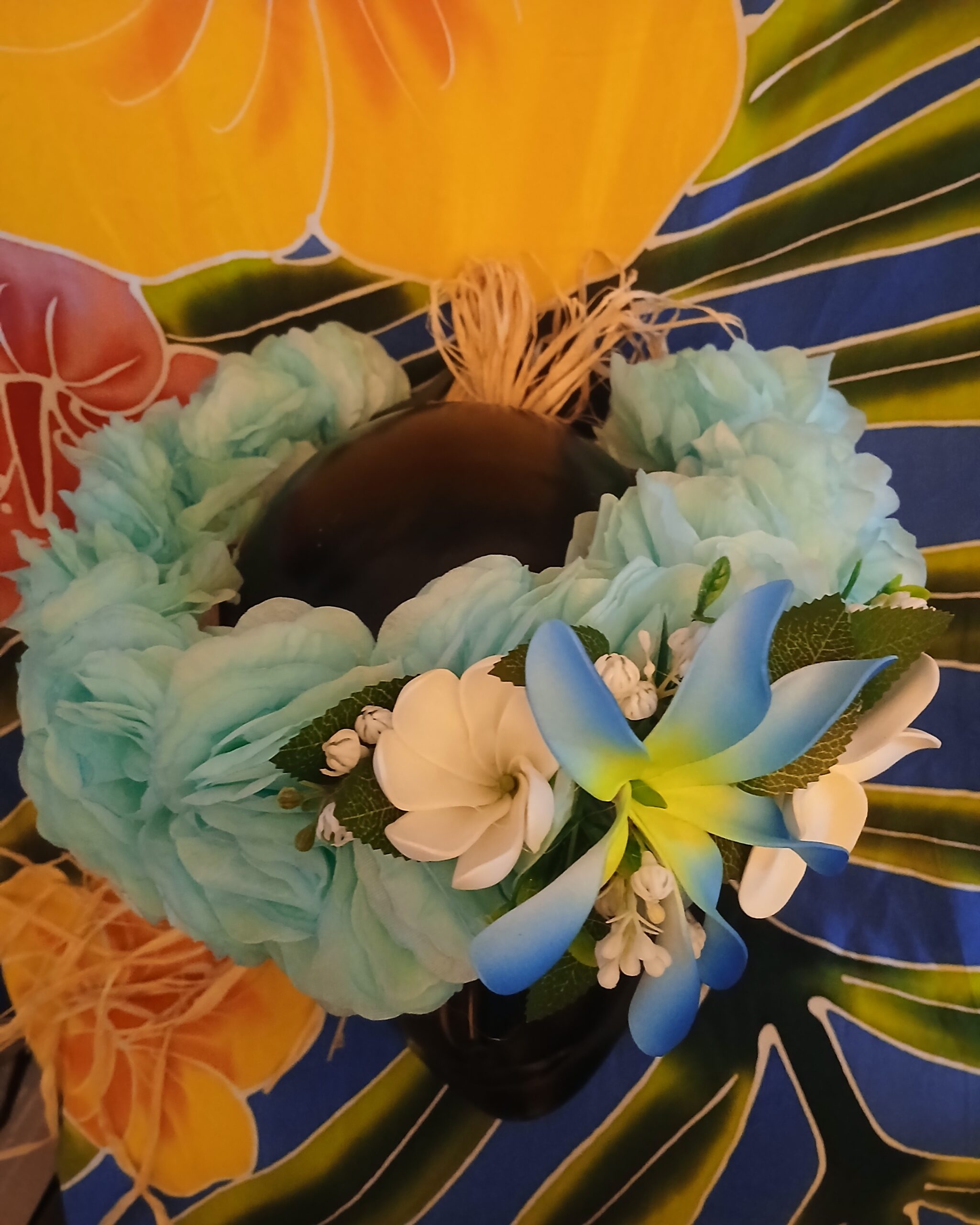 Couronne fleurs Tahiti bleu lagon maxi tiare tipanie tiare en bouton Vaite.e.Tiare créations